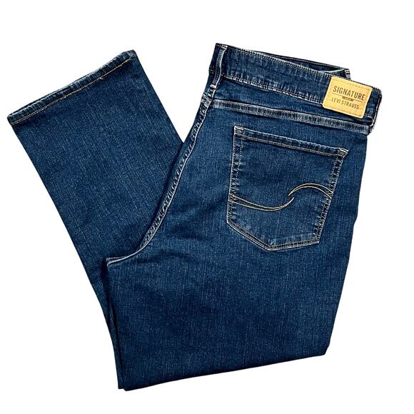 Levi Strauss Signature Gold Totally Shaping Straight Dark Wash Jeans Women 38 24 - Picture 5 of 8